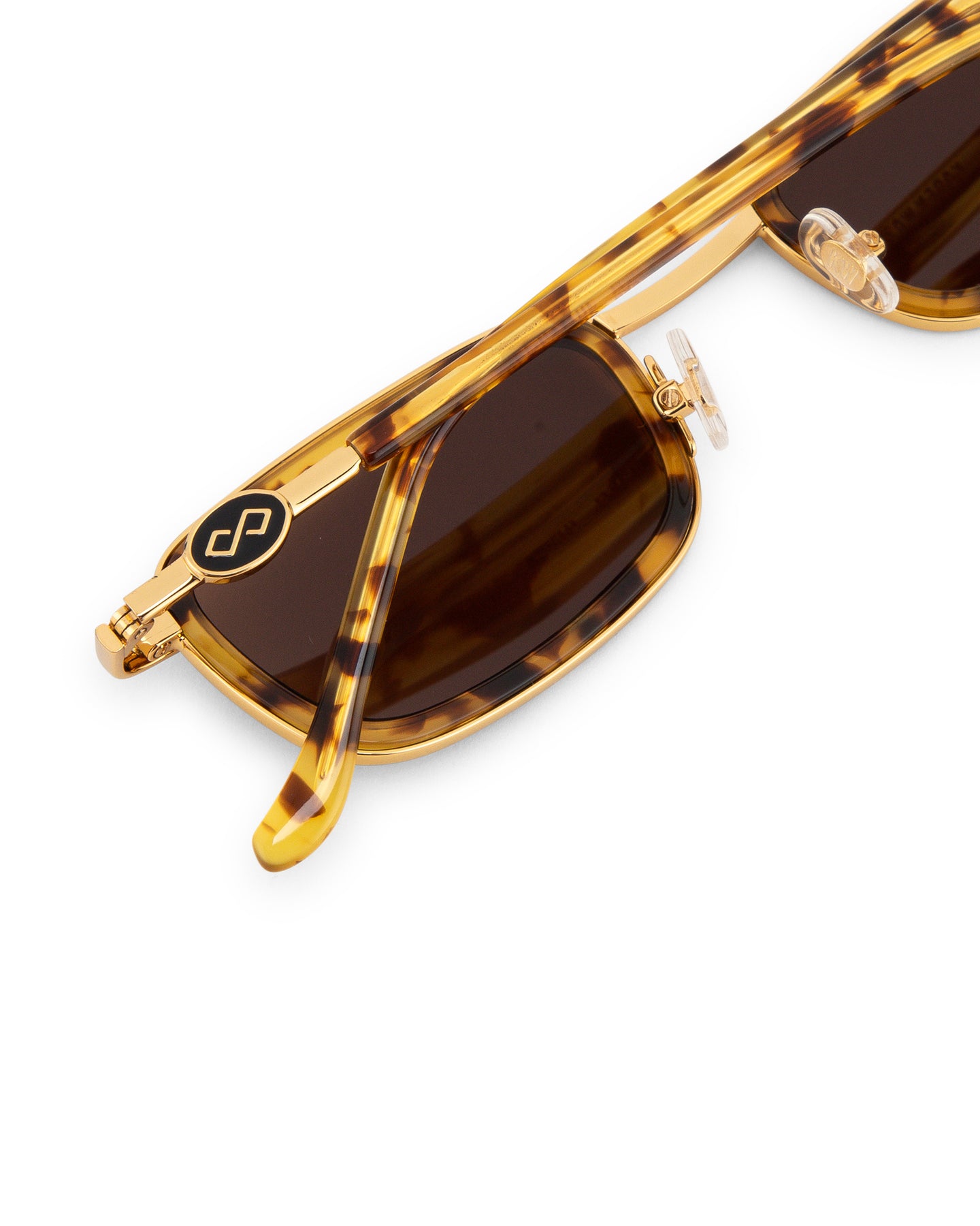 Get Women’s Sunglasses in Yellow Tortoise Colour – Shop Online in USA, UK, Canada & United Arab Emirates